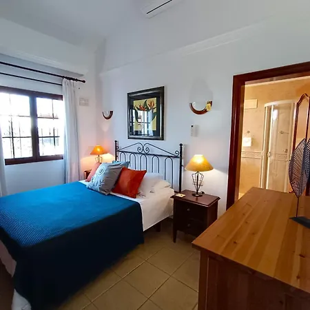 Lagarto Heated Pool Aircon Playa Blanca (Lanzarote)